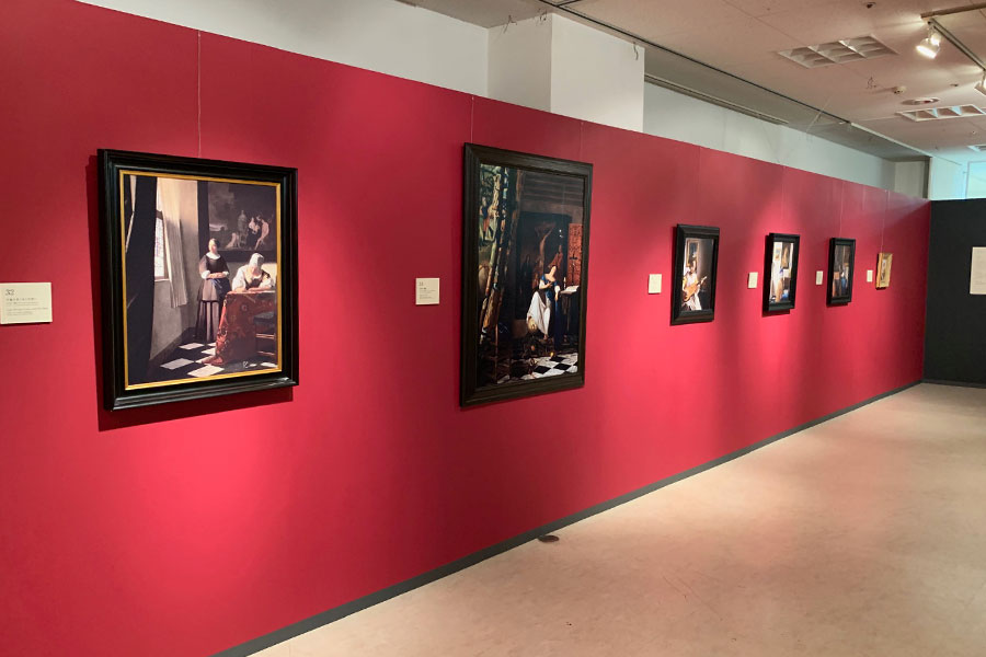 フェルメール／レンブラントに関する解説パネルも展示